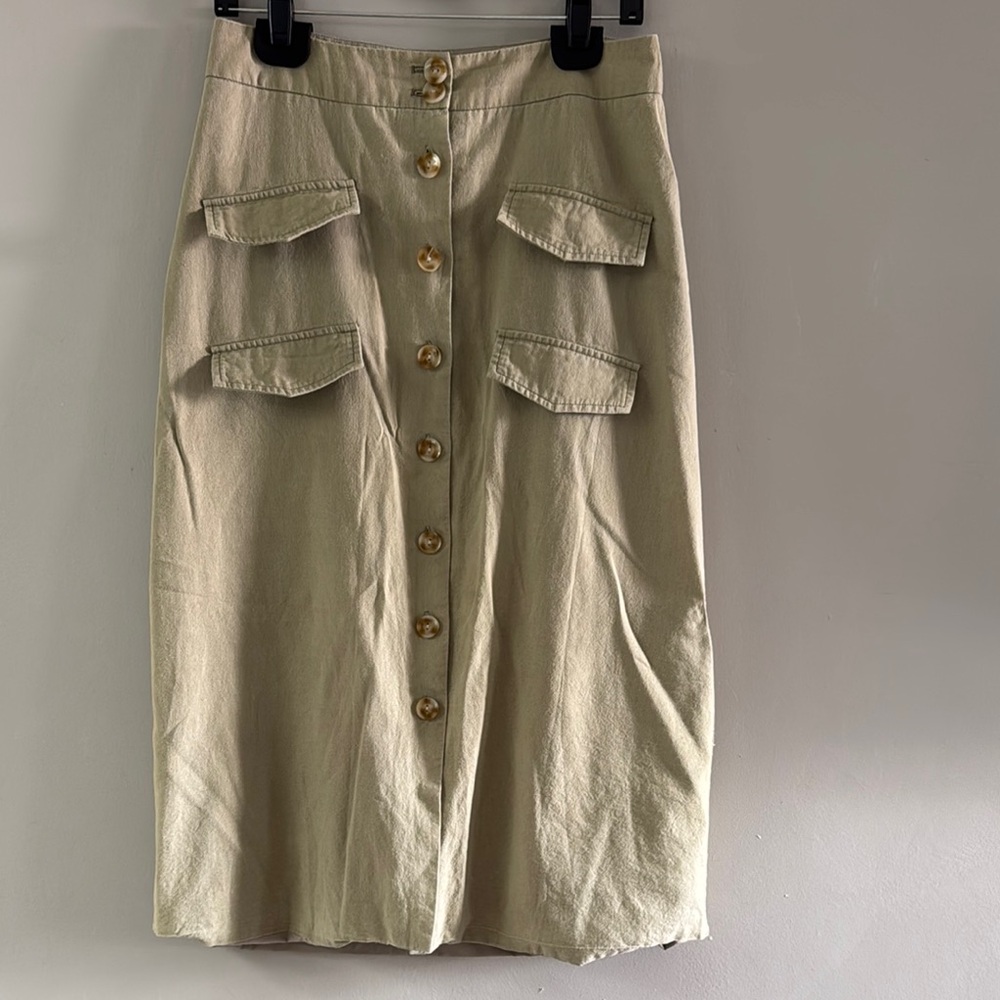 Stylish Beige Button-Front Skirt